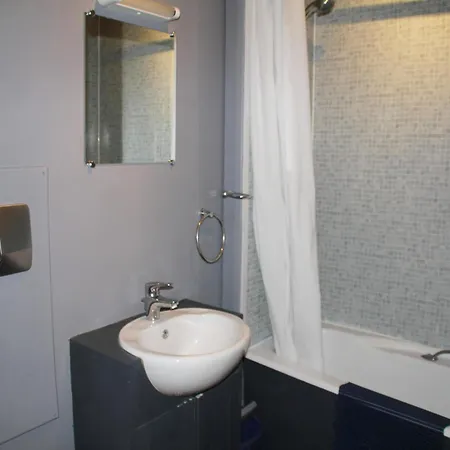 Apartment In For Two People Châtel